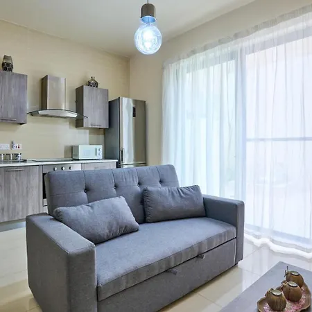 Modern Ground Floor Unit St Julians Apartment *