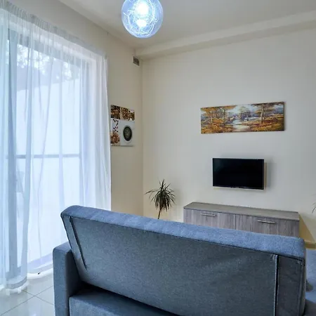 Modern Ground Floor Unit St Julians Apartment *